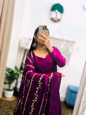 Amader nijesho production e toiri orginal pendy silk  readymade gown  Body 44/46 free size Long 52/54   Orna pendy silk with karchupi/kardana work price 2050 time 2/3
