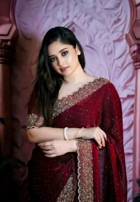 ✨ রয়েল মেরুন প্রিমিয়াম স্টোন ওয়ার্ক শাড়ি ✨