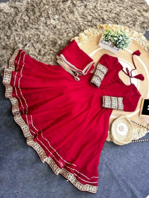 Amader nijesho production e toiri orginal pendy silk  readymade gown  Body 44/46 free size Long 52/54   Orna pendy silk with karchupi/kardana work price 2050 time 2/3