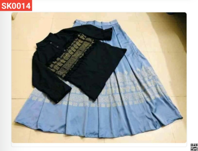China Lilen With Screen Print Skirt and Tops.