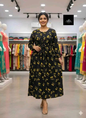 Lilen with screen print readymade one pics body 44/46 Long 50/52/54 price 260 same days booking