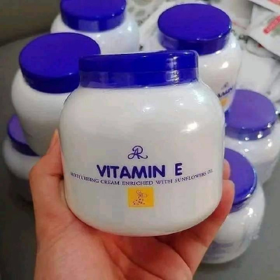 VITAMIN E cream